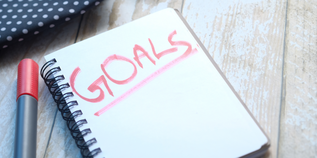 How to Stay Disciplined with a Side Hustle by setting goals
