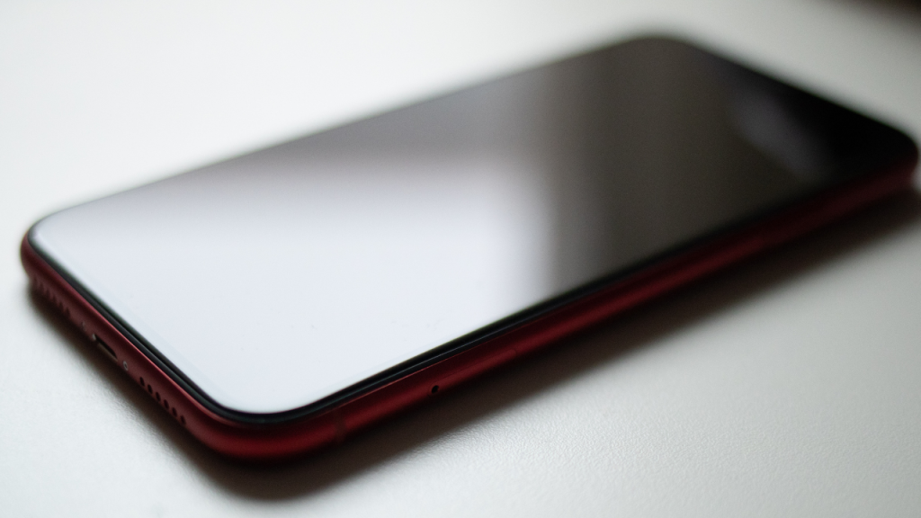 habit that build self-confidence is having a digital detox to reduce comparison